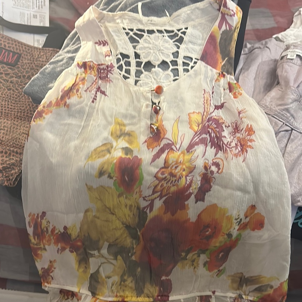 Gibson Floral Crochet Back Blouse - Cream and Orange